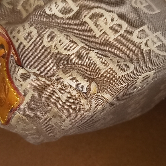 Purse - Picture 4 of 8